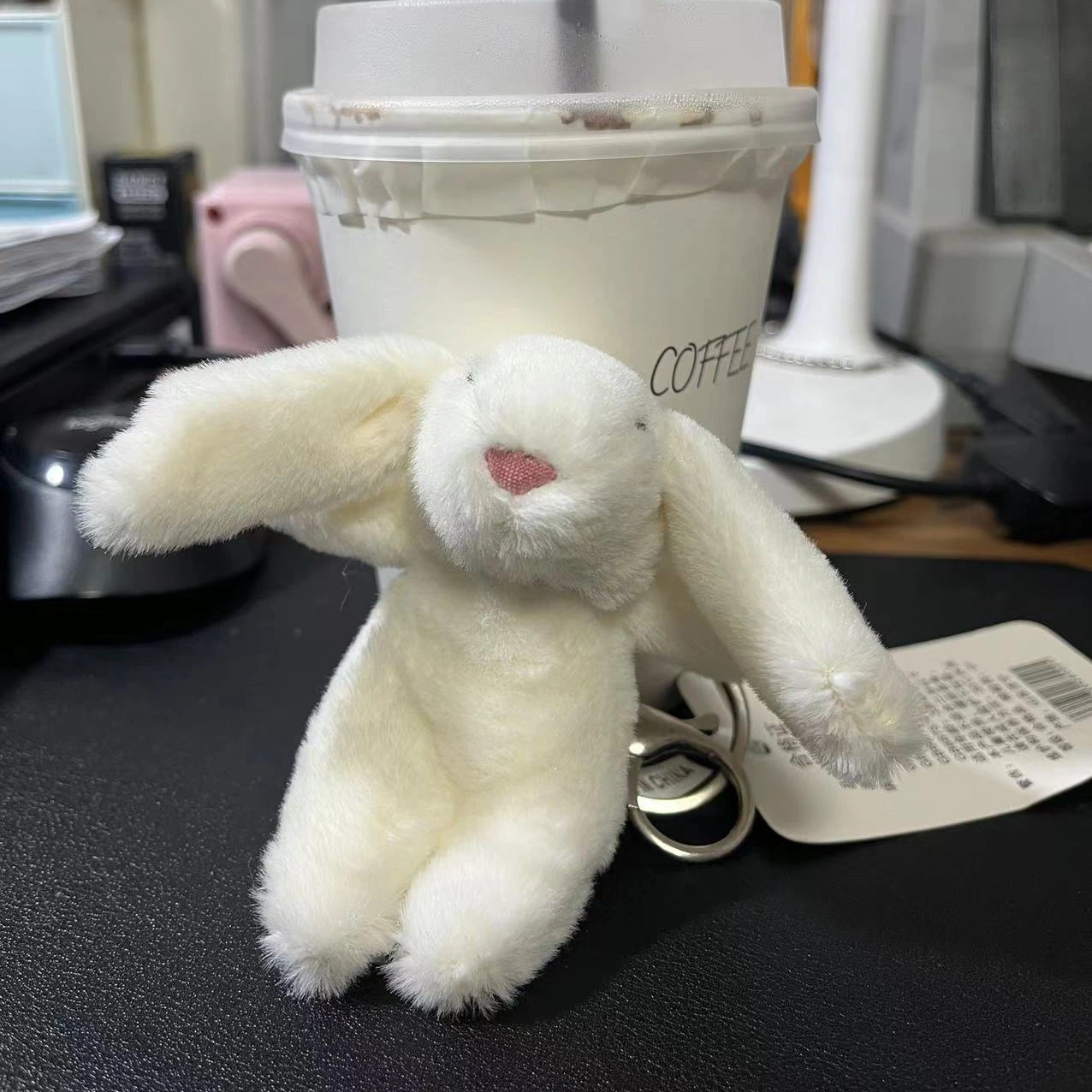 Porte-clés Lapin Mignon en Pel - Phone Accessories Toys avis et prix